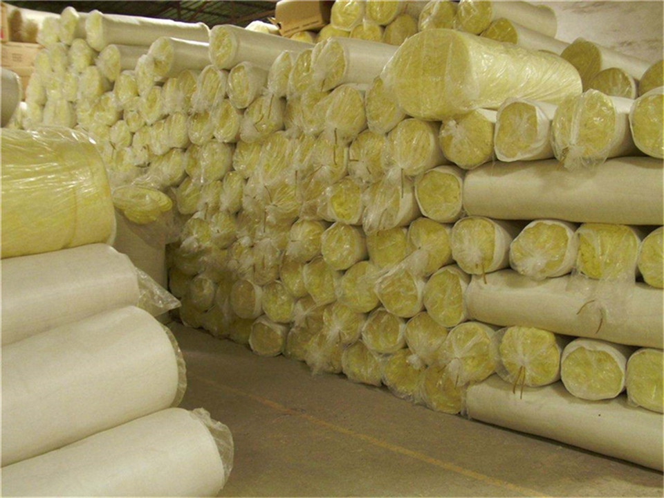 Sound-absorbing glass wool roll felt