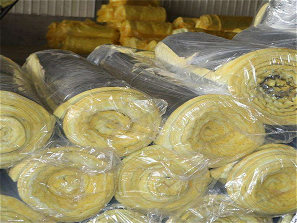 Application of glass wool roll felt