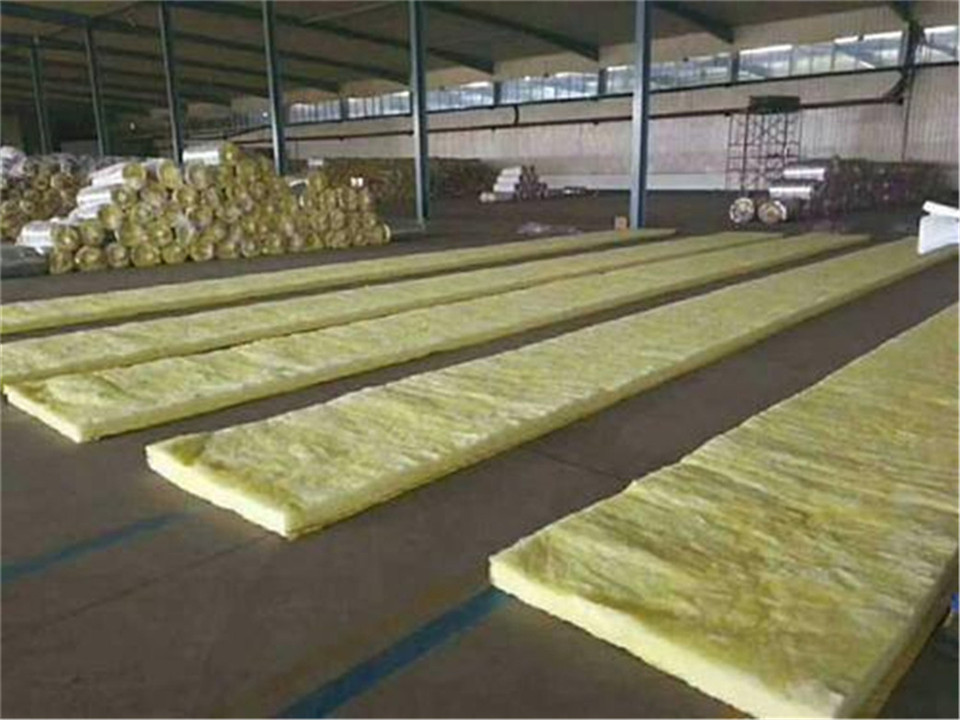 Specification of glass wool roll felt