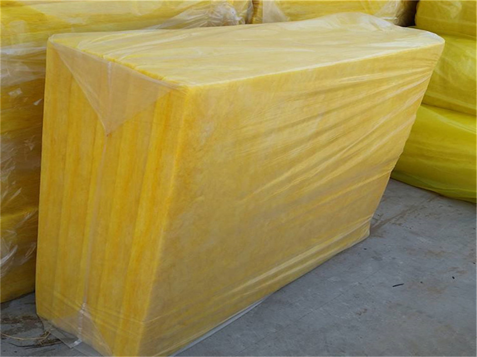 The difference between glass wool board and rock wool board